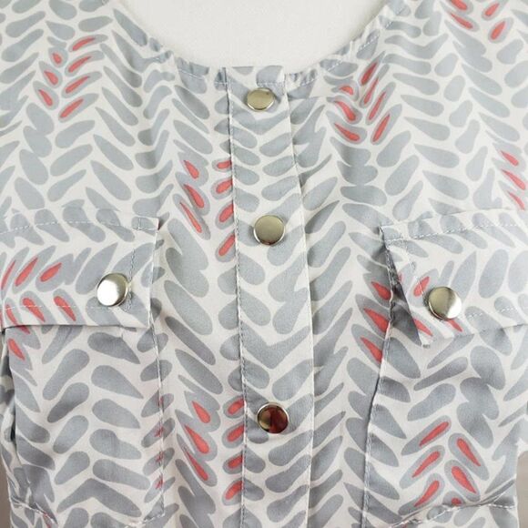 Jennifer & Grace White Gray Coral Geometric Sleeveless Blouse Size Medium - Picture 8 of 9